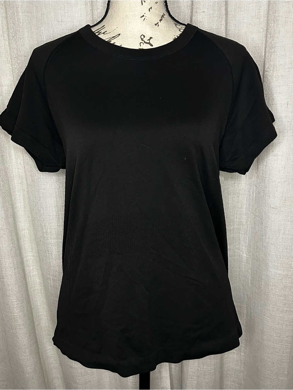 Women's XL Old Navy Fluid Seamless Fitted T-Shirt